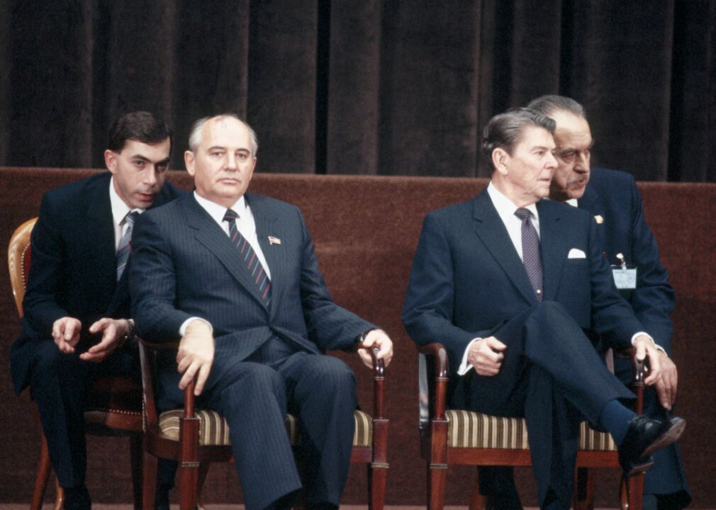 1985: Gorbachev and Reagan at Geneva Summit